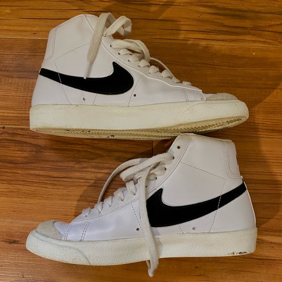 Nike Blazers Mid - Picture 3 of 7